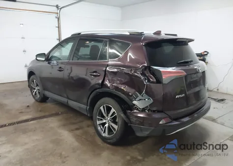 2016 Toyota Rav4 Xle z USA, uszkodzony, nr VIN 2T3RFREV2GW461396